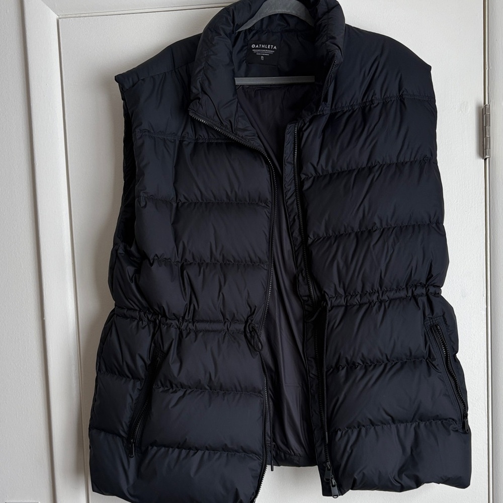 Athleta Women's Black Puffer Vest